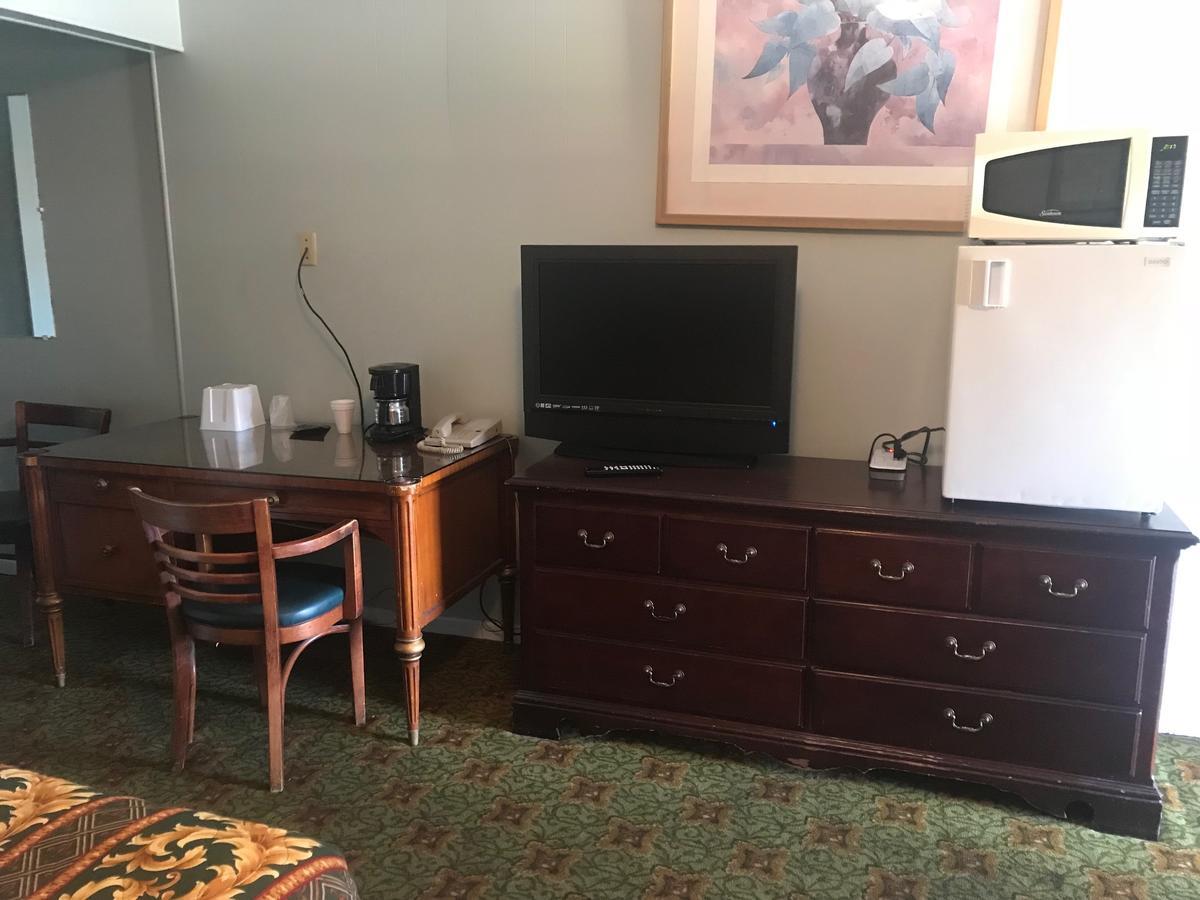 Lone Pine Motel Garberville Luaran gambar